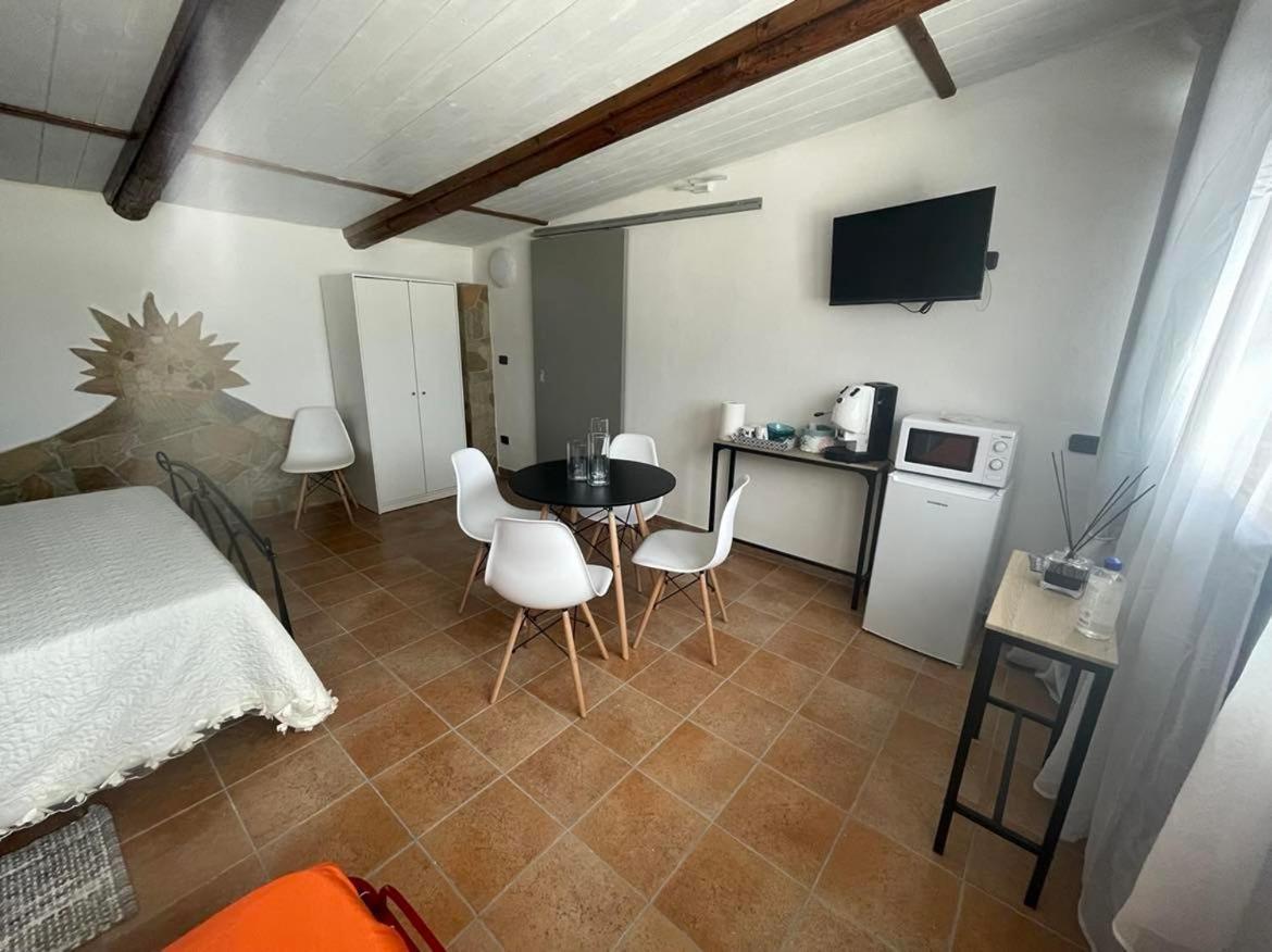 La Casa Del Sole Villa Altavilla Silentina Ruang foto