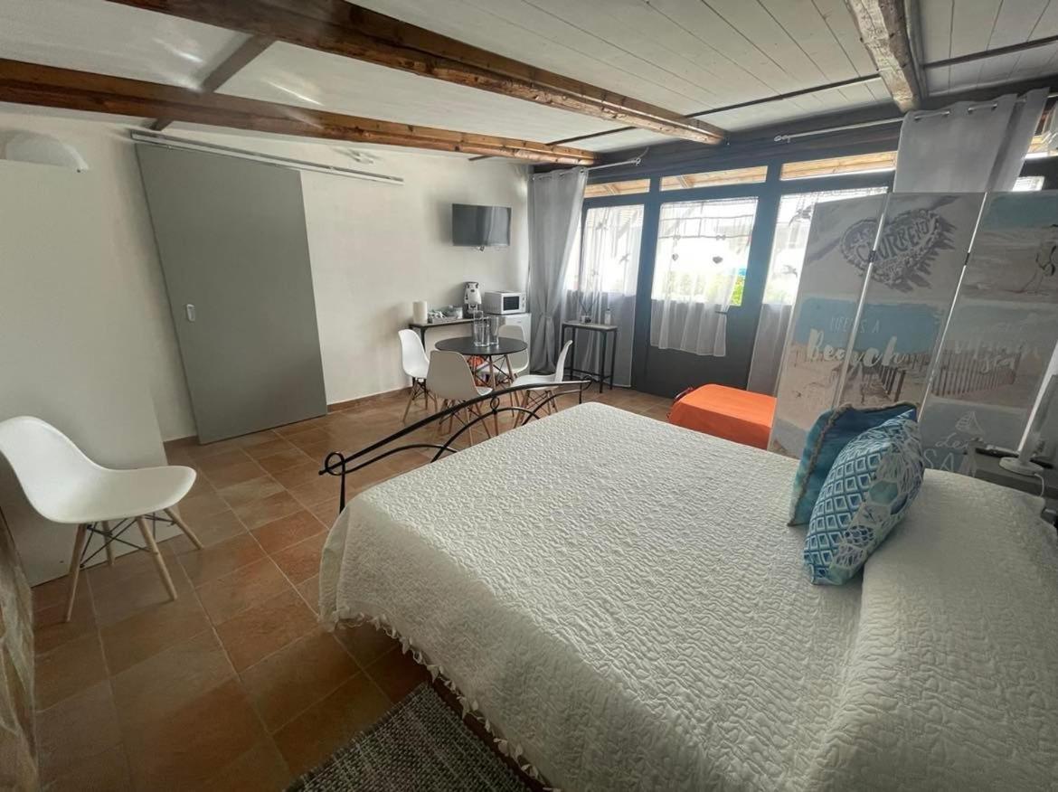 La Casa Del Sole Villa Altavilla Silentina Ruang foto